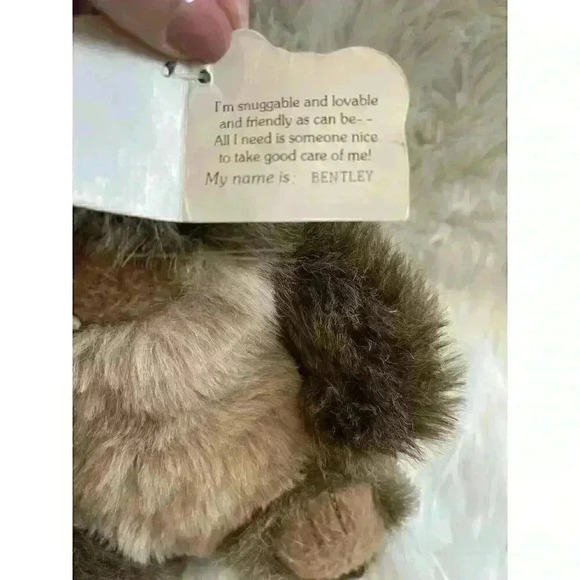 NWT Vintage 1983 BENTLEY BEAVER 8.5" Plush Heartline Snuggables Stuffed Animal - Picture 5 of 5